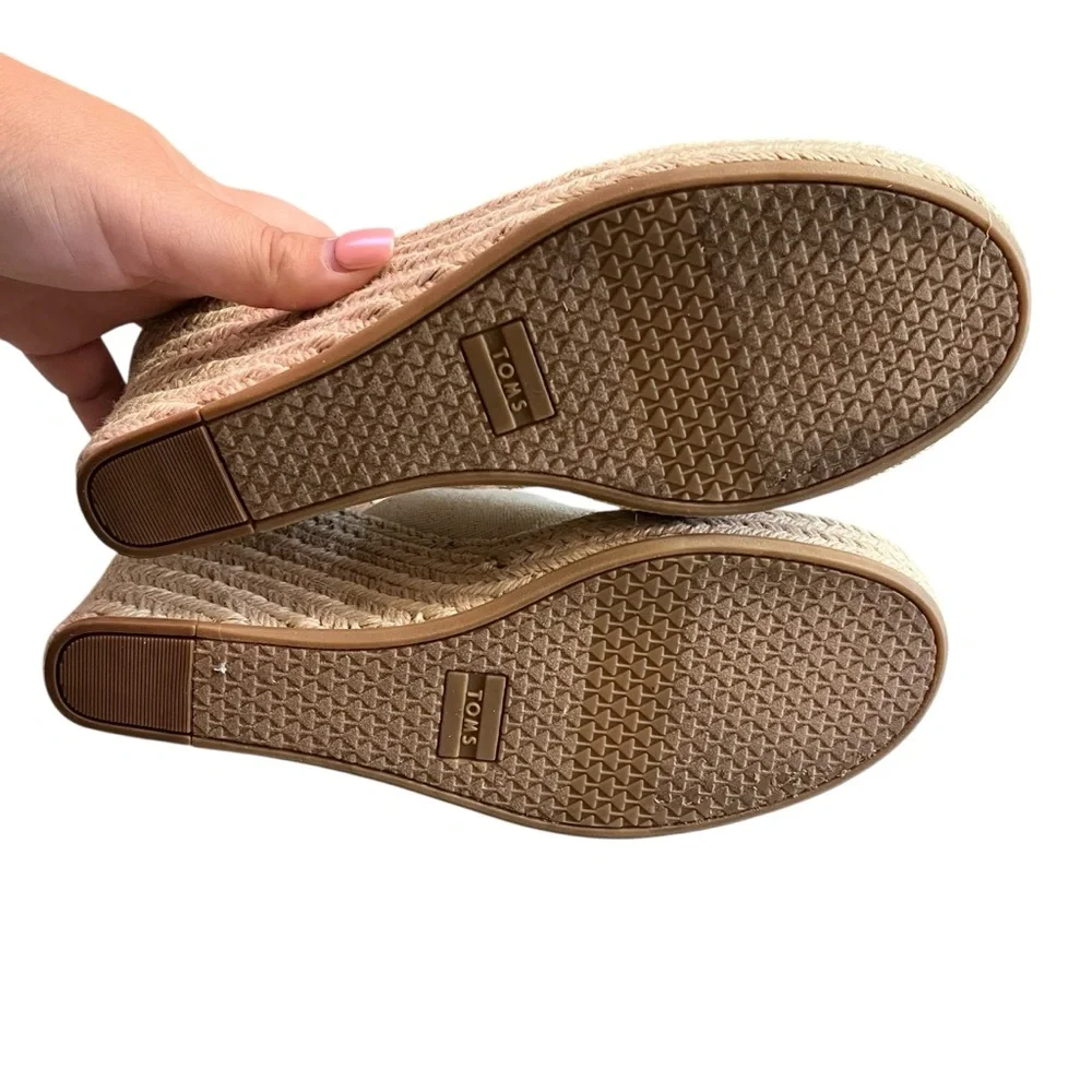 Toms features brand